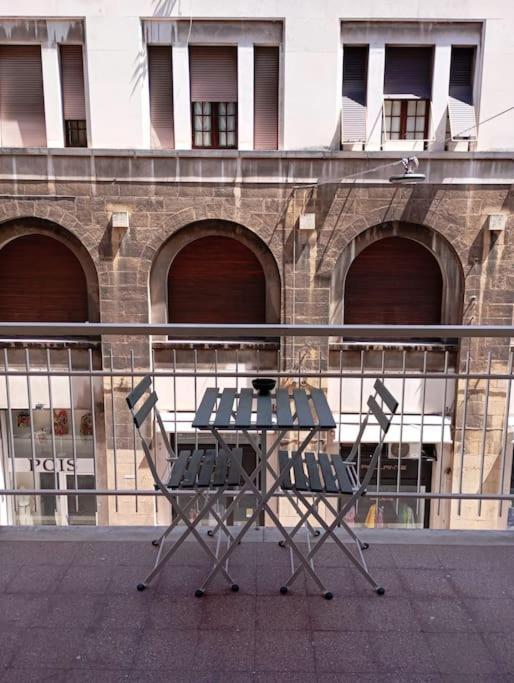 Andrea Central Apartment Bari Bagian luar foto